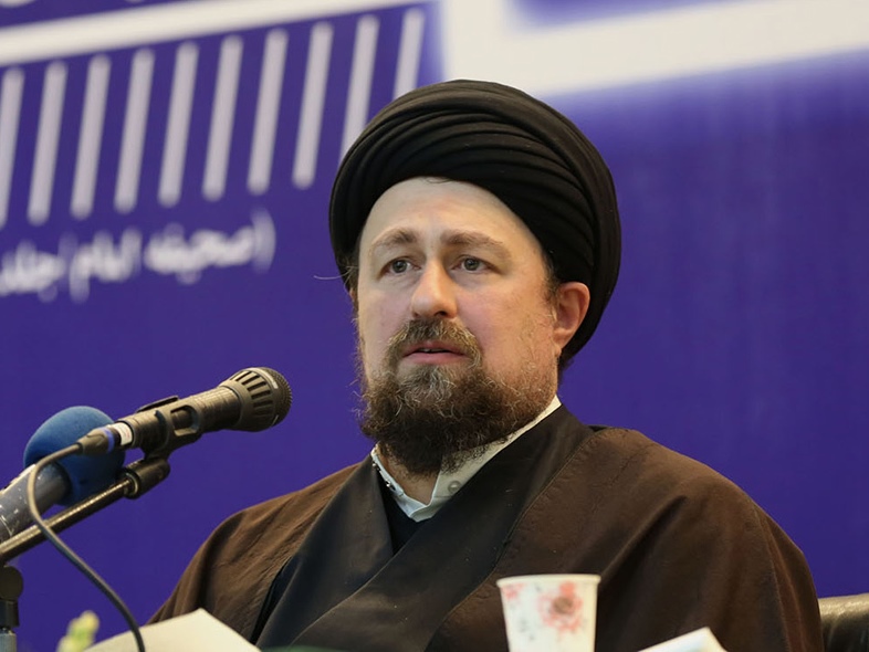 سید حسن خمینی: شرط بقاء &laquo;عزت&raquo; است/ اختلاف نظرها نقطه قوت ماست/ همه پشت سر یک فرمانده هستند