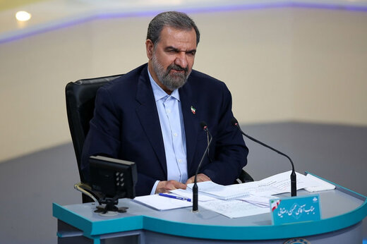 توئیت عجیب محسن رضایی چند ساعت مانده به مناظره آخر توئیت عجیب محسن رضایی چند ساعت مانده به مناظره آخر