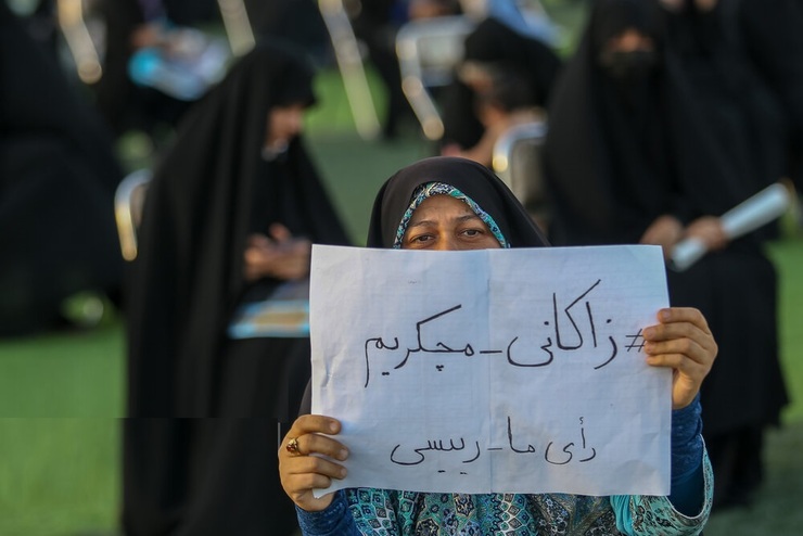اختلاف بین اصولگرایان بر سر ماندن یا انصراف نامزدها به نفع رئیسی؛ همه می&zwnj;مانند؟!