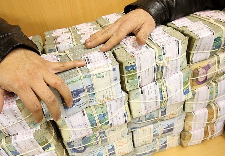 ماجرای توقف پرداخت وامهای بانکی چیست؟ ماجرای توقف پرداخت وامهای بانکی چیست؟