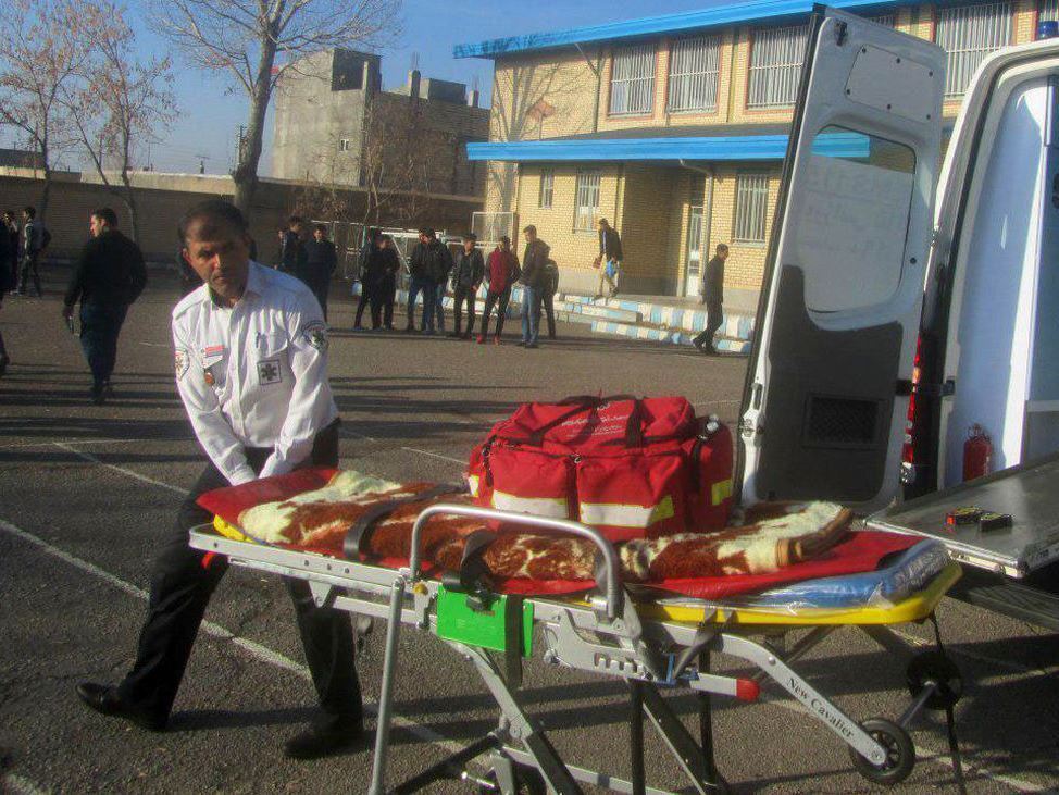 مسمومیت دانشآموزان به سومین مدرسه بروجرد رسید؛ این بار مدرسه پسرانه خیام مسمومیت دانشآموزان به سومین مدرسه بروجرد رسید؛ این بار مدرسه پسرانه خیام