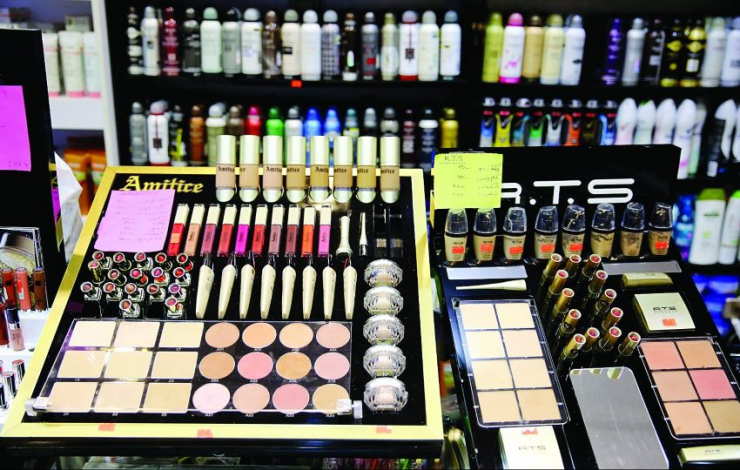 افزایش چراغ خاموش قیمت لوازم آرایشی و بهداشتی l امتناع کارخانهها از توزیع کالا افزایش چراغ خاموش قیمت لوازم آرایشی و بهداشتی l امتناع کارخانهها از توزیع کالا