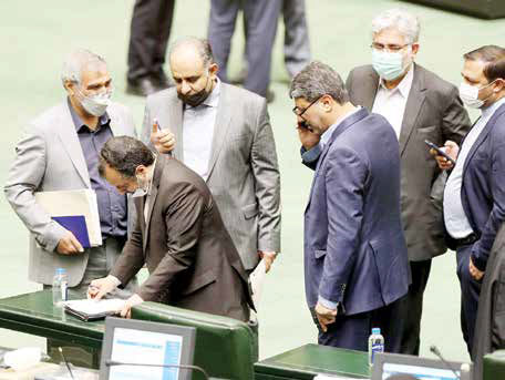 مردم، اسیر غم نان و بلاتکلیفی مسئولان مردم، اسیر غم نان و بلاتکلیفی مسئولان