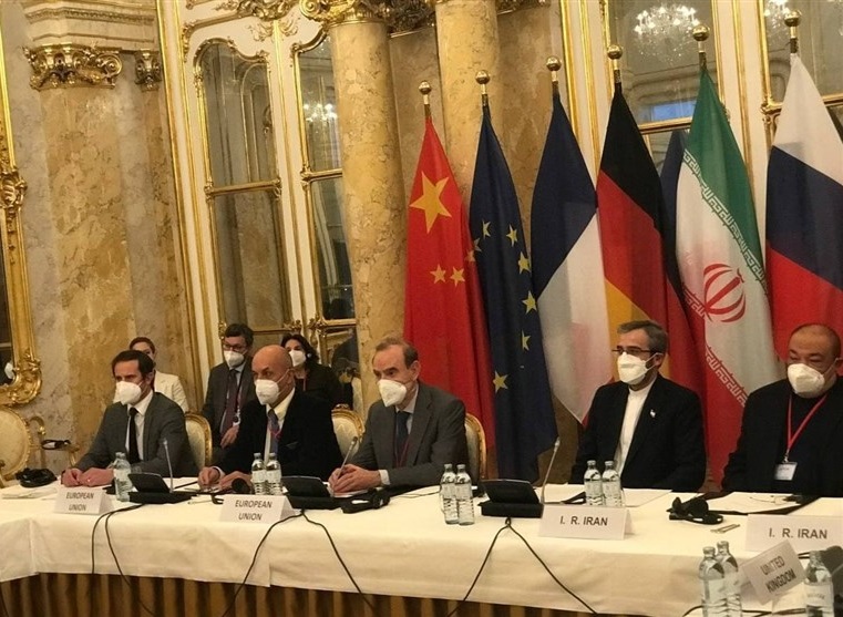 الجزیره از قول مقام ایرانی: در وین روی ۹۰ درصد مسائل، توافق شفاهی شد، اما مکتوب نشد / ۶ موضوع، هسته اختلافات در مذاکرات را تشکیل میدهد الجزیره از قول مقام ایرانی: در وین روی ۹۰ درصد مسائل، توافق شفاهی شد، اما مکتوب نشد / ۶ موضوع، هسته اختلافات در مذاکرات را تشکیل میدهد