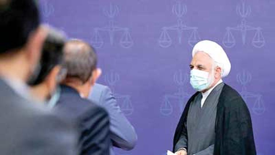 ۱۲ فرمان قاضیالقضات ۱۲ فرمان قاضیالقضات