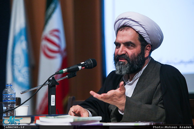 آیت&zwnj;الله سروش محلاتی: حضرت علی فقر را نتیجه ظلم بر مظلوم می داند/ متاسفانه امروز افراد مختلفی در جهت توجیه و عادی سازی فقر تلاش می کنند