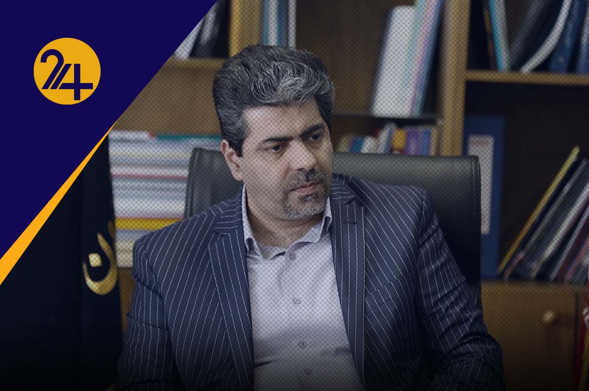 کل سیاستهای دولت توسط یکی دو وزیر و نزدیکان آنها اتخاذ میشود/ تصمیمهای ریسکی زندگی مردم را به خطر انداخته است کل سیاستهای دولت توسط یکی دو وزیر و نزدیکان آنها اتخاذ میشود/ تصمیمهای ریسکی زندگی مردم را به خطر انداخته است