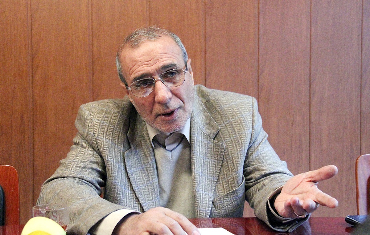 آقای رئیسی فرمان مذاکرات را به دست بگیرید آقای رئیسی فرمان مذاکرات را به دست بگیرید