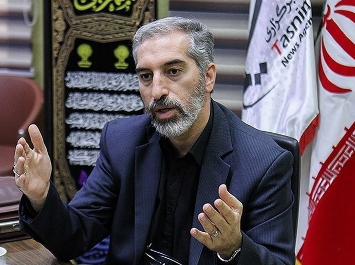 معاون وزیر ارشاد: من نماینده هنرمندان نیستم، نماینده دولت جمهوری اسلامی هستم معاون وزیر ارشاد: من نماینده هنرمندان نیستم، نماینده دولت جمهوری اسلامی هستم