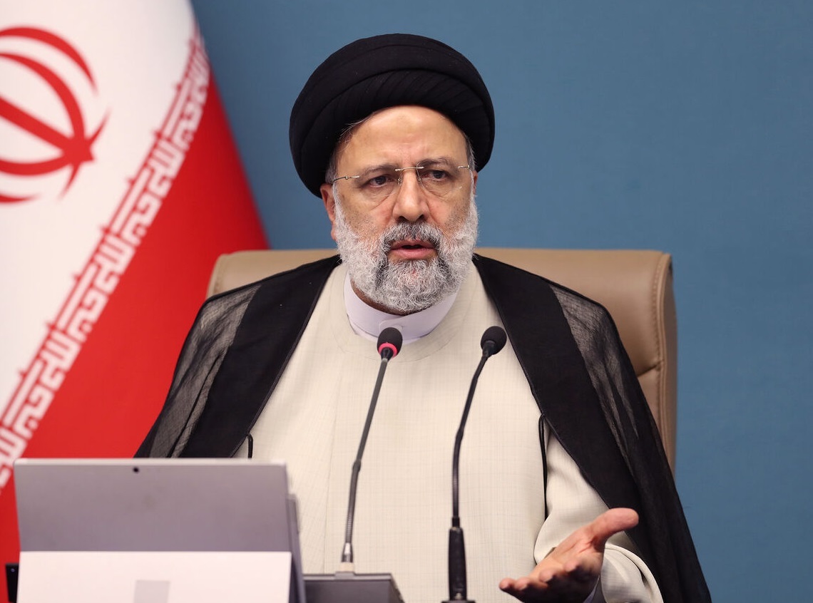 رئیسی: تمام این اغتشاشات به خاطر این است که برای علم و دانش و کسبوکار مردم مزاحمت ایجاد کنند / باید در اینجا به وضوح دست دشمن را ببینید / ما دنبال ایجاد اشتغال هستیم؛ دشمن میخواهد مردم را بیکار و عصبانی کند رئیسی: تمام این اغتشاشات به خاطر این است که برای علم و دانش و کسبوکار مردم مزاحمت ایجاد کنند / باید در اینجا به وضوح دست دشمن را ببینید / ما دنبال ایجاد اشتغال هستیم؛ دشمن میخواهد مردم را بیکار و عصبانی کند