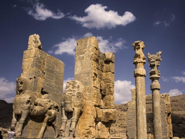 طی دو ماه اخیر، نزدیک به ۹۰ درصد تورهای ورودی به کشور لغو شده / با فیلترینگ شبکه‌های اجتماعی در تبلیغات و آپلود کردن اطلاعات مسافران دچار مشکل شده‌ایم