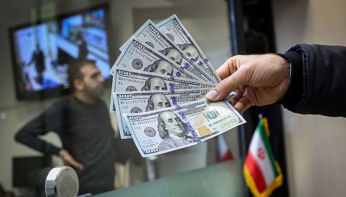 گرانی دلار در پی احتمال رئیس جمهور شدن ترامپ گرانی دلار در پی احتمال رئیس جمهور شدن ترامپ