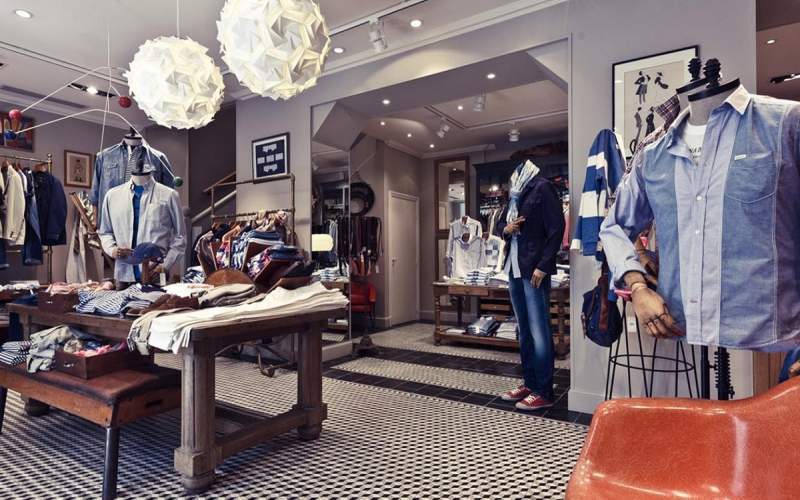 تیشرت و لباس شب ۱۰۰ دلاری در پاساژهای تهران تیشرت و لباس شب ۱۰۰ دلاری در پاساژهای تهران