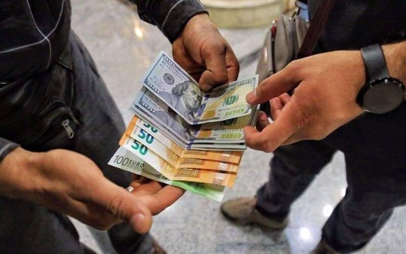 دو سناریوی متفاوت پیشروی بازار دلار در پایان سال دو سناریوی متفاوت پیشروی بازار دلار در پایان سال