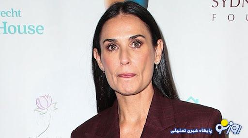 دمی مور کیست؟ دمی مور کیست؟