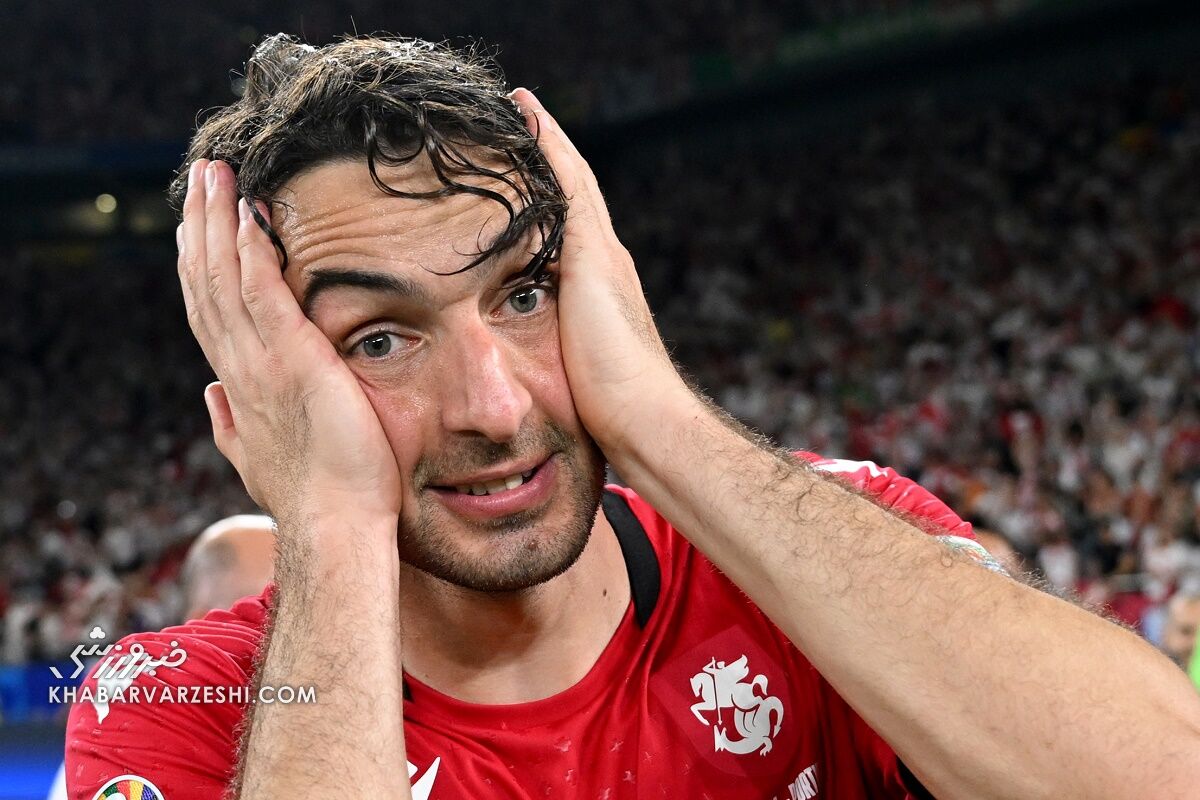 مدافع پرسپولیس از یک تاجر پاداش ۲۰ میلیون دلاری میگیرد!