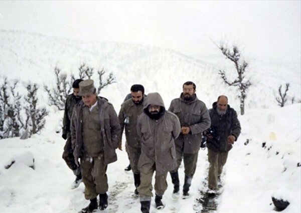 تصاویری از سه رئیسجمهور ایران در میدان جنگ