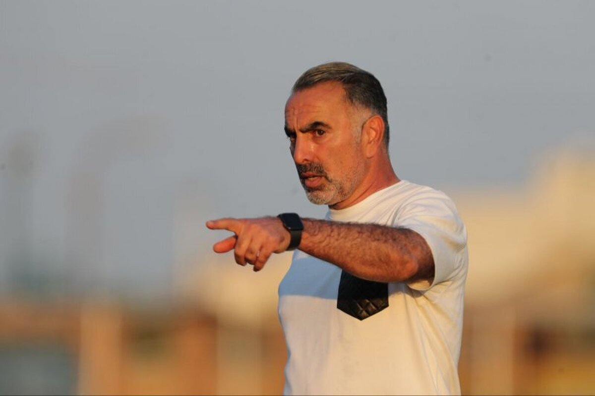 رقتانگیز مثل محمود فکری؛ به چه حقی خبرنگاران را زدید و گوشیشان را گرفتید؟ رقتانگیز مثل محمود فکری؛ به چه حقی خبرنگاران را زدید و گوشیشان را گرفتید؟