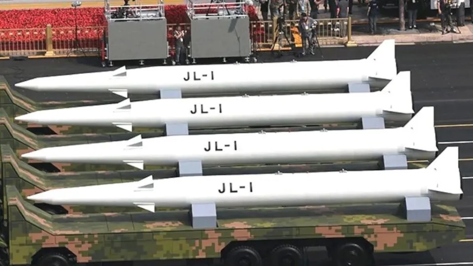 موشک بالستیک هواپرتاب JL-۱ چین