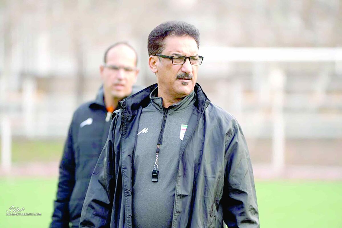 استقلال دلخوش به این داوریهای سلیقهای نباشد/ هزینه زیاد دلیل بر خرید بازیکن خوب نیست استقلال دلخوش به این داوریهای سلیقهای نباشد/ هزینه زیاد دلیل بر خرید بازیکن خوب نیست