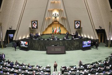 تام کاتن و تندروهای آمریکا مشغول کارند، مجلس ایران ساکت است/ اگر قرار است مجلس ایران کاری انجام دهد نباید افراطیون به میدان بیایند تام کاتن و تندروهای آمریکا مشغول کارند، مجلس ایران ساکت است/ اگر قرار است مجلس ایران کاری انجام دهد نباید افراطیون به میدان بیایند