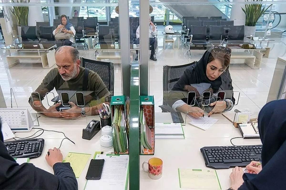 ۵ بانک ناتراز دیگر هم باید ادغام یا منحل شوند/تصمیم ادغام بانک آینده درست بود ۵ بانک ناتراز دیگر هم باید ادغام یا منحل شوند/تصمیم ادغام بانک آینده درست بود