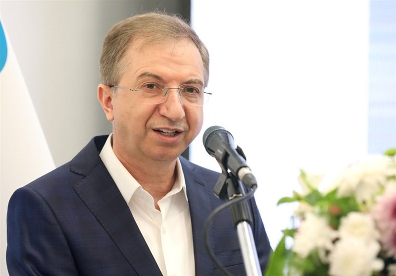 عملکرد ضعیف برات کریمی در بانک دی