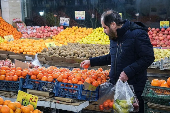 فعالیت میادین و بازار‌های میوه و تره بار در ۱۳ و ۱۴ تیرماه