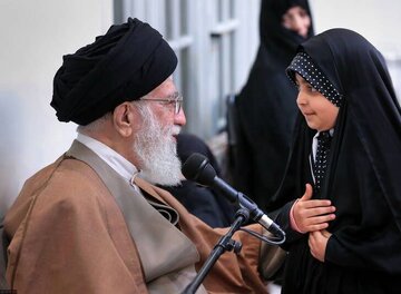 رهبر انقلاب چند دختر داشتند و دختران با چه خانواده‌هایی وصلت کردند؟/ کدام دختر همراه پدر به شهادت رسیدند؟