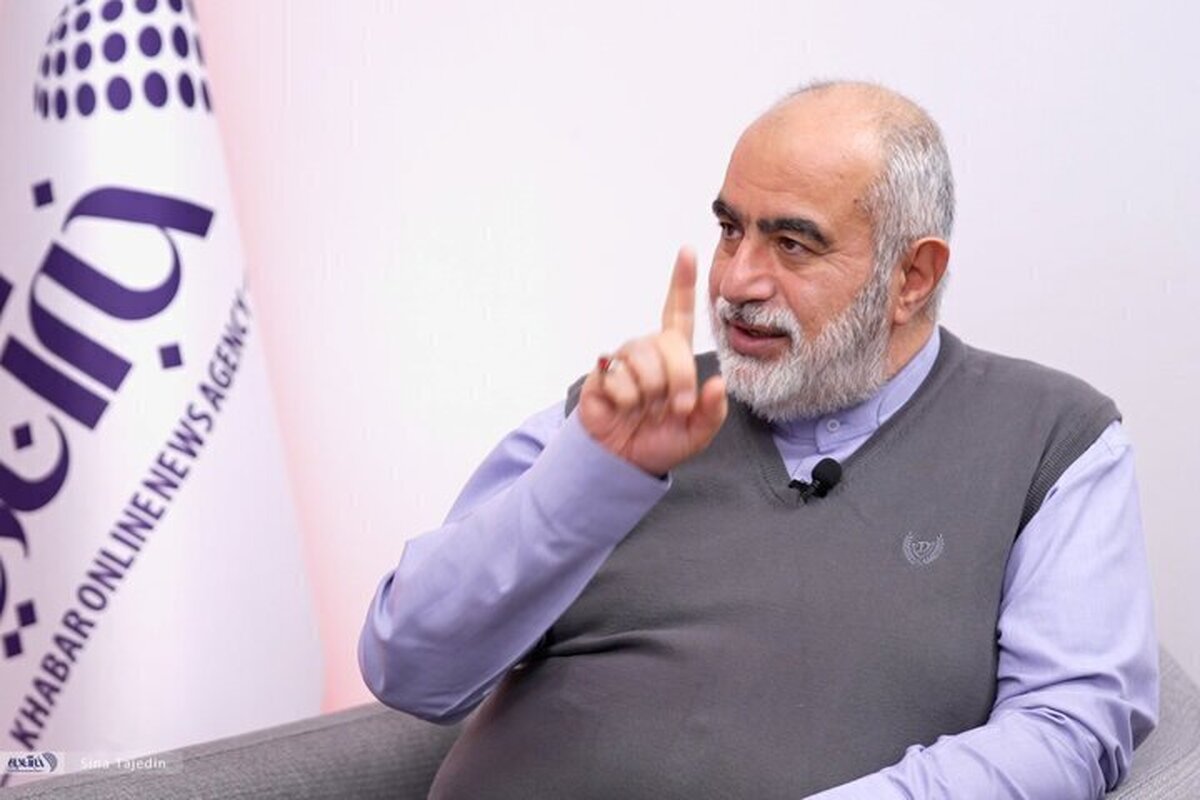 جدال بر سر اسناد محرمانه رهبری/ آشنا به ادعای نبویان جواب داد