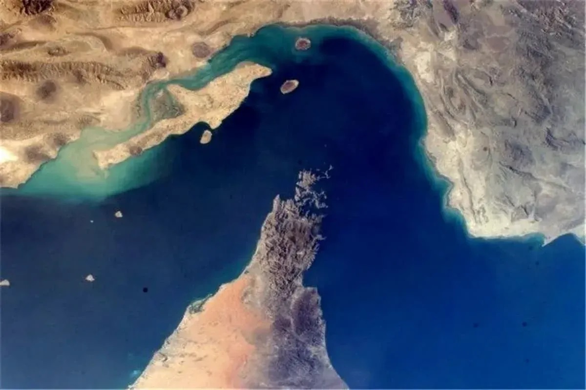 هاآرتص: کنترل تنگه هرمز به دست ایران است