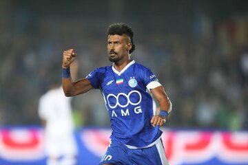 رامین، استقلال و پیشنهاد لالیگایی؛ درخواست رضاییان برای افزایش ۱۰۰ درصدی قرارداد! رامین، استقلال و پیشنهاد لالیگایی؛ درخواست رضاییان برای افزایش ۱۰۰ درصدی قرارداد!