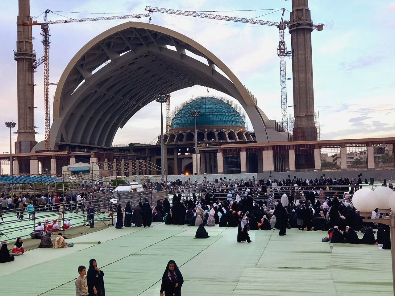 اولین تصویر از محل قرار گرفتن پیکر مطهر رهبر شهید انقلاب در مصلی تهران
